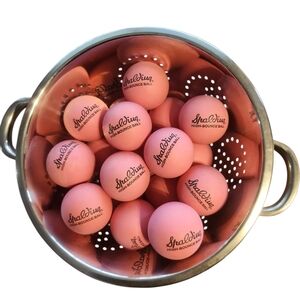18 Spalding High Bounce Balls Like New